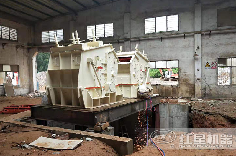 固定式建筑廢料粉碎現場 固定式建筑廢料粉碎現場